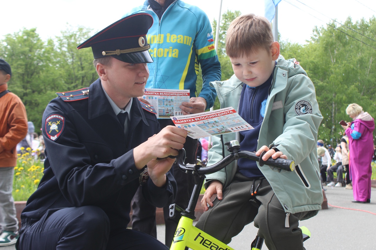 В День защиты детей в Парке Победы состоялся “Прокопьевский Арбат”