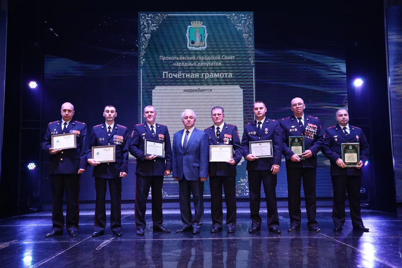 Поздравления для людей в погонах